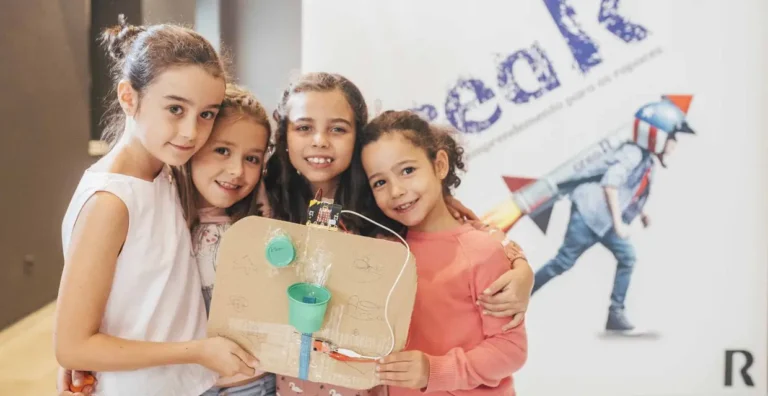 Un proyecto de emprendimiento tecnológico para niñas y niños